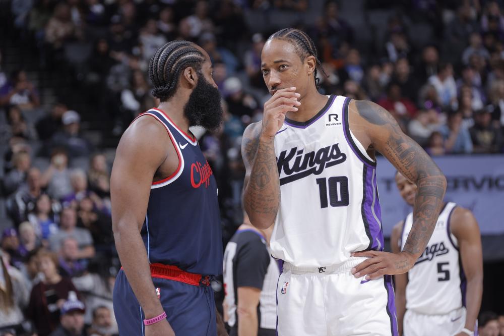 临近季后赛 临近季后赛