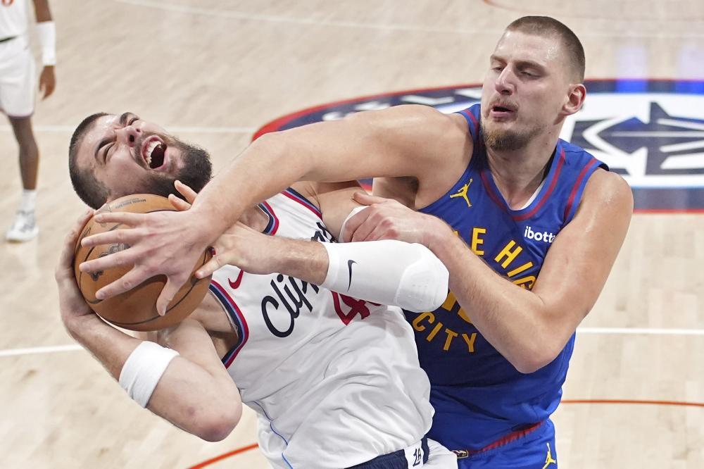 遭遇首轮游 遭遇首轮游